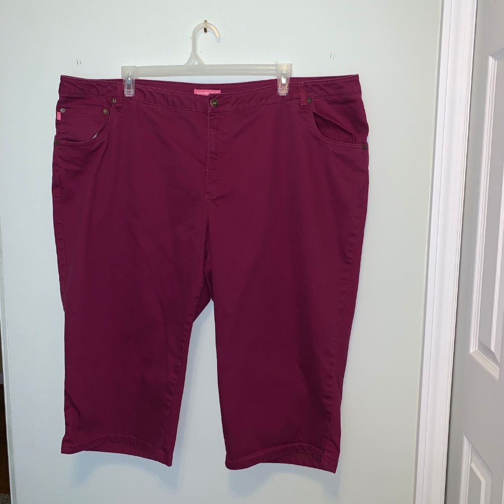Woman WIthin Berry Capris size 30W